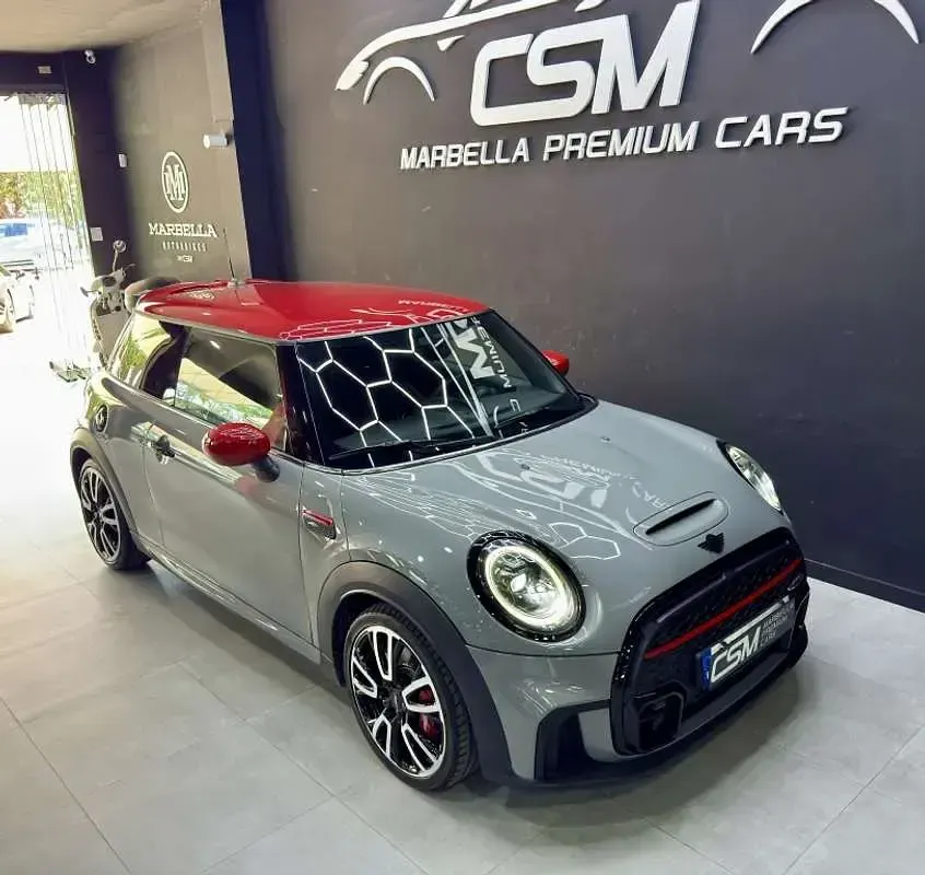 Usado Mini John Cooper Works 231 CV (169 kW) 2022 Gris Utilitario