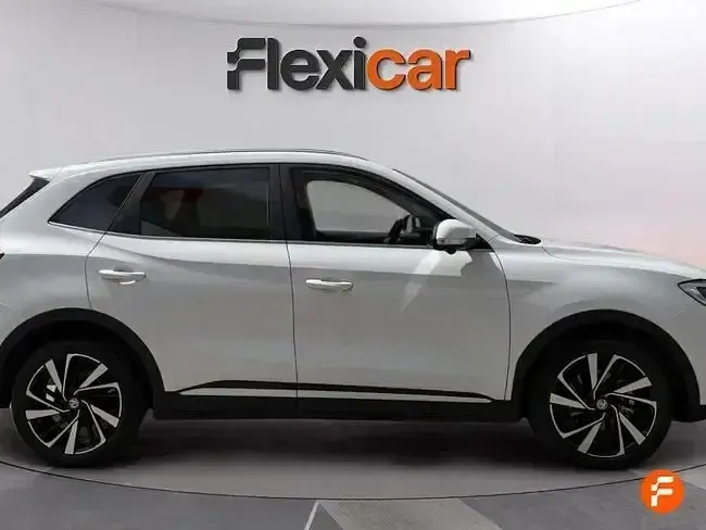 Usado MG ZS Luxury 197 CV (144 kW) 2025 Blanco SUV