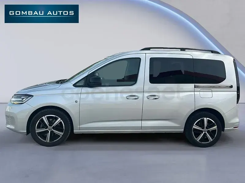 Usado VW Caddy Maxi California 122 CV (89 kW) 2023 Gris / plata Monovolumen