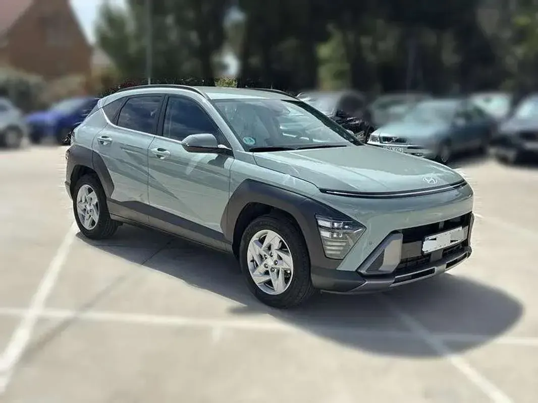 Usado Hyundai Kona 120 CV (88 kW) 2024 Verde SUV