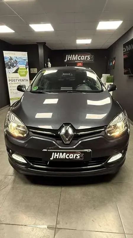 Usado Renault Mégane Bose Edition 132 CV (97 kW) 2014 Gris Utilitario