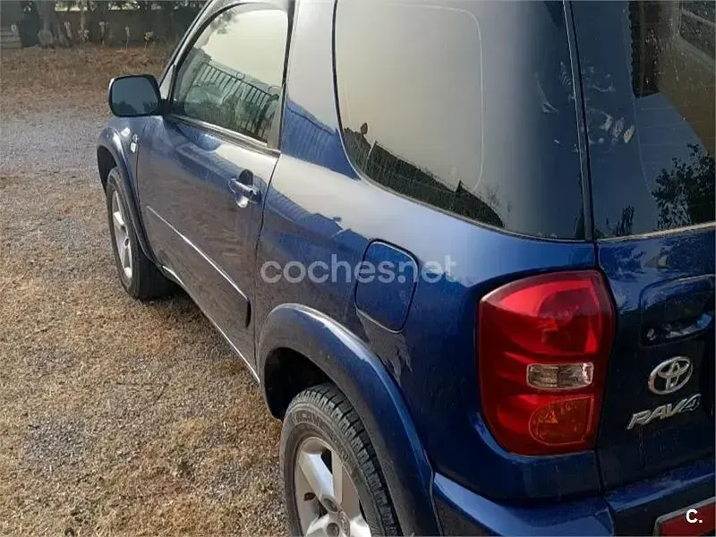 Usado Toyota RAV4 Sol 116 CV (85 kW) 2004 Azul SUV