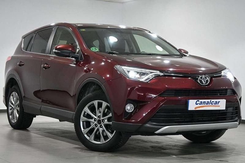 Usado Toyota RAV4 Advance 143 CV (105 kW) 2016 Rojo SUV
