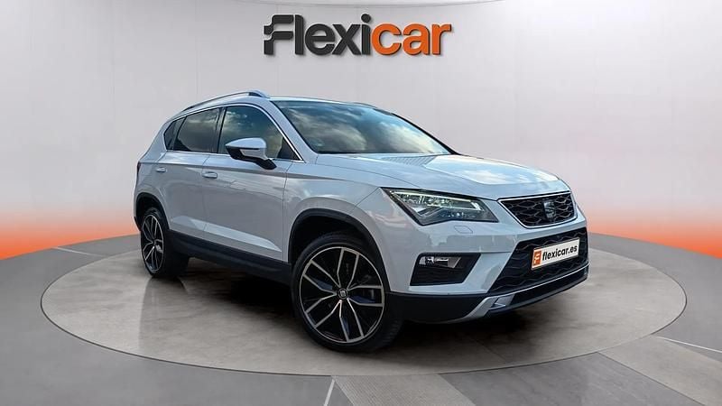 Usado Seat Ateca 4Drive 190 CV (139 kW) 2018 Blanco SUV