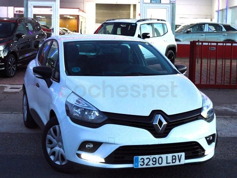 Usado Renault Clio IV Business 75 CV (55 kW) 2019 Blanco Berlina