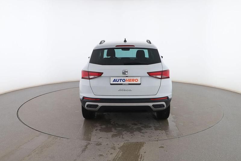 Usado Seat Ateca Style 150 CV (110 kW) 2021 Blanco SUV