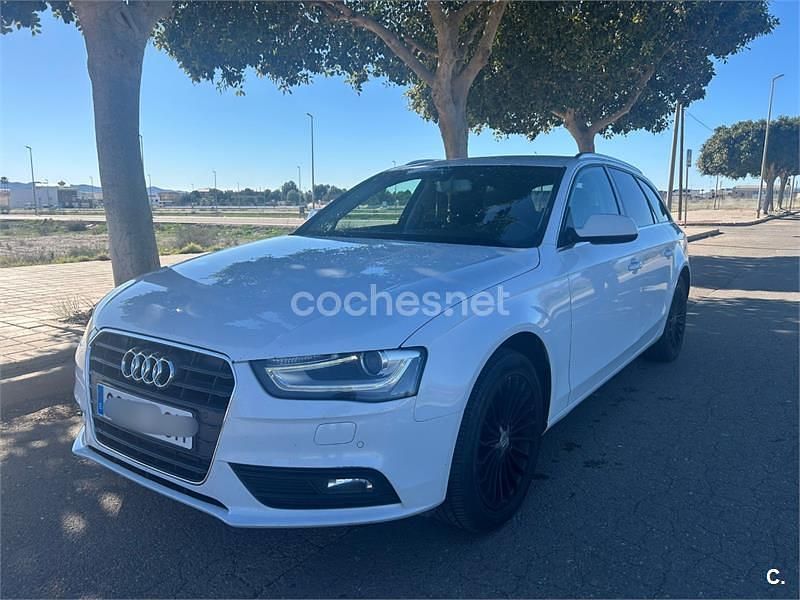 Usado Audi A4 Advanced 150 CV (110 kW) 2013 Blanco Familiar