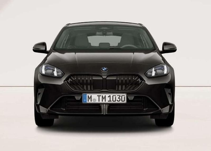 Usado BMW 120 M Sport 163 CV (119 kW) 2024 Negro Utilitario