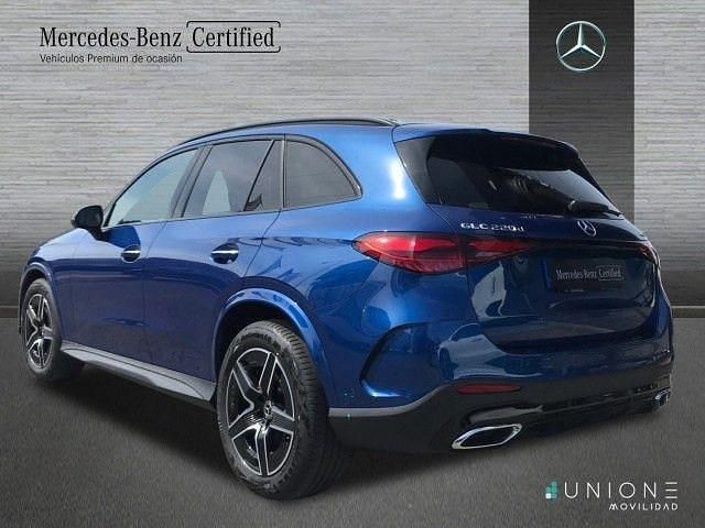 Usado Mercedes GLC220 AMG line 197 CV (144 kW) 2025 Azul espectra