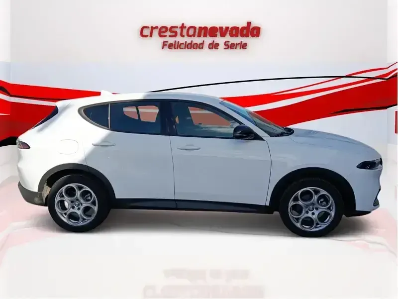 Usado Alfa Romeo Tonale Sprint 131 CV (96 kW) 2022 Blanco SUV