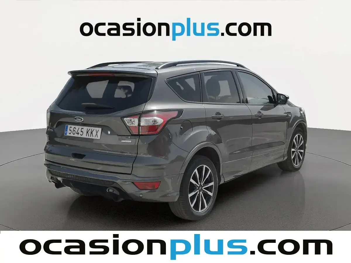 Usado Ford Kuga ST-Line 120 CV (88 kW) 2018 Gris SUV