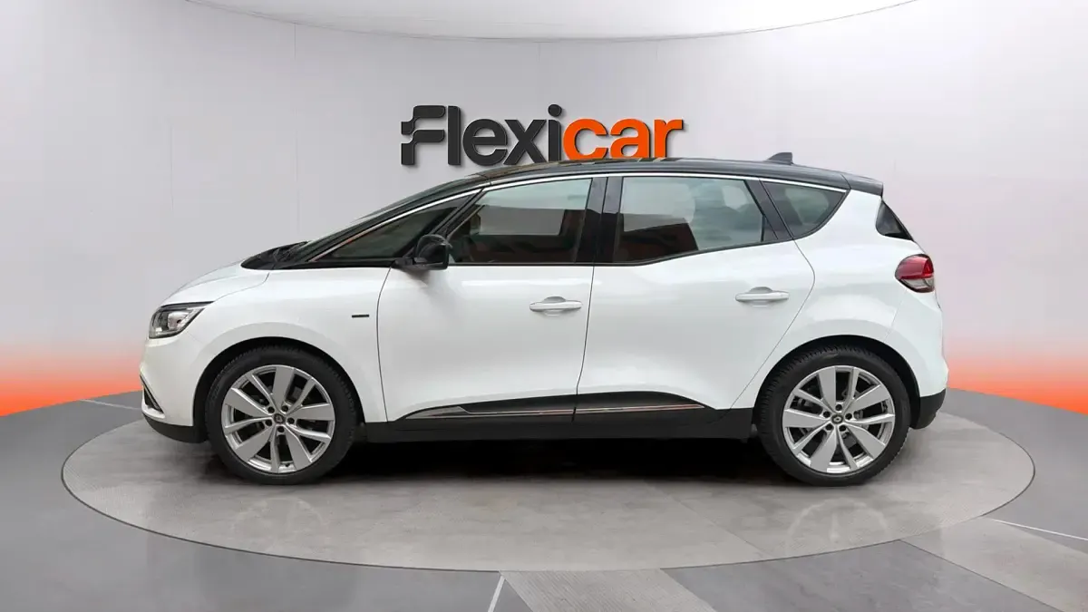 Usado Renault Scenic E-Tech LIMITED 140 CV (102 kW) 2018 Blanco Monovolumen