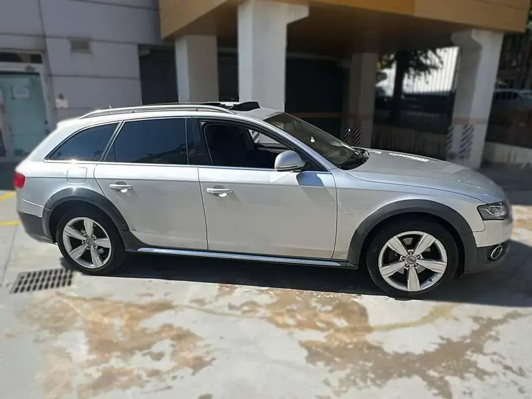Usado Audi A4 Allroad Premium 241 CV (177 kW) 2010 Gris Familiar