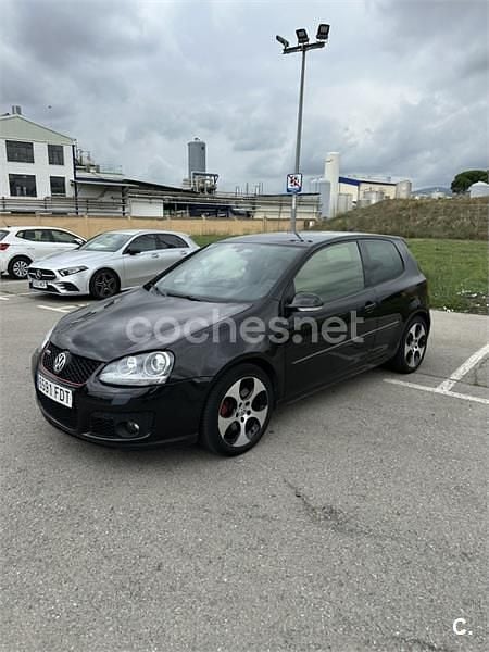 Negro Usado 2006 VW Golf V GTI Berlina | 8900 € (Precio justo) - Imagen 1/4