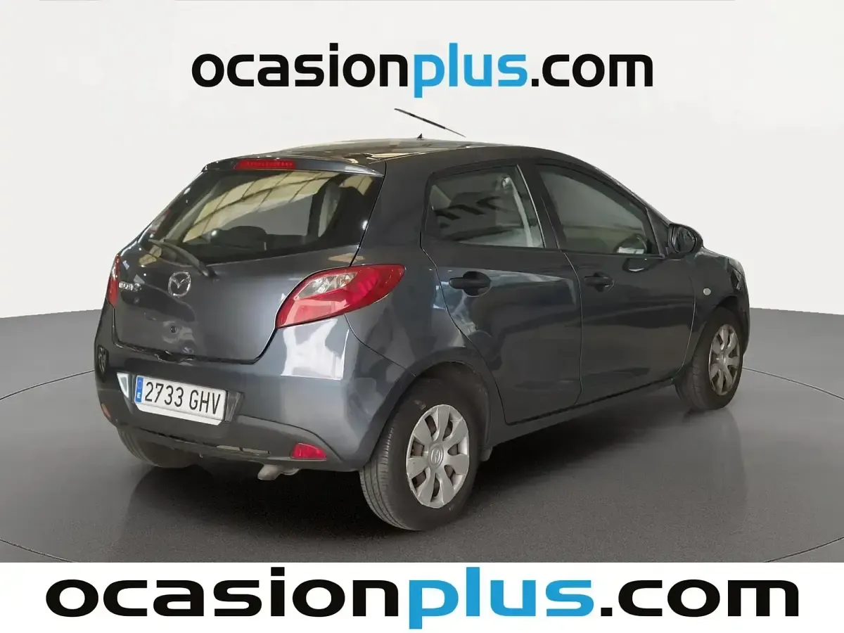 Usado Mazda 2 Active 68 CV (50 kW) 2008 Gris Utilitario