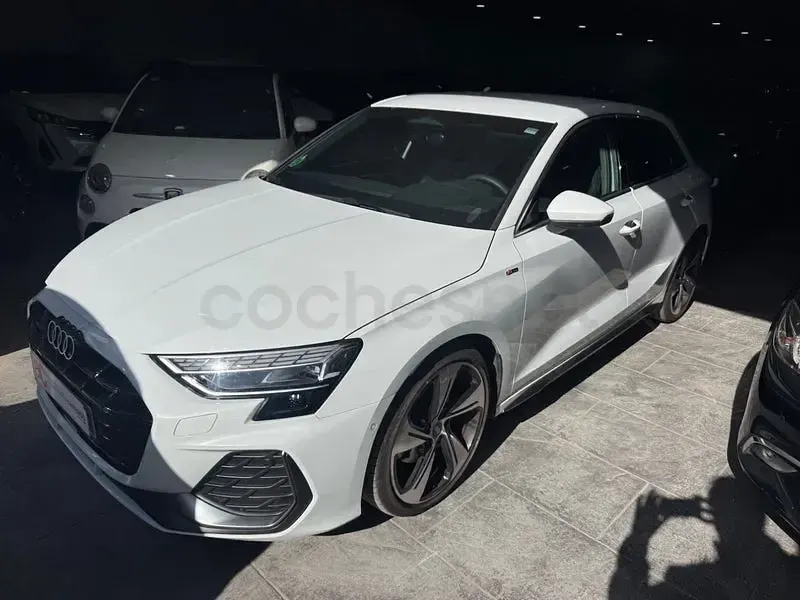 Usado Audi A3 S-Line 150 CV (110 kW) 2025 Blanco Berlina