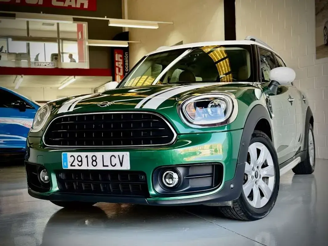 Usado Mini Cooper D Countryman 150 CV (110 kW) 2019 Verde SUV