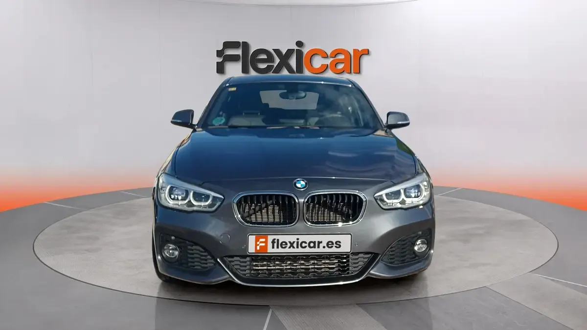 Usado BMW 116 116 CV (85 kW) 2018 Gris Utilitario