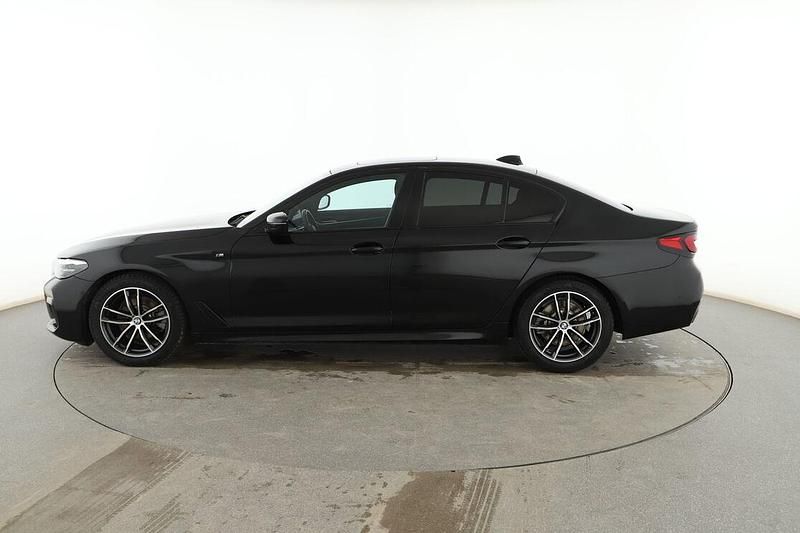 Usado BMW 520 M Sport 201 CV (147 kW) 2022 Negro Berlina