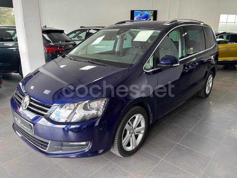 Azul Usado 2018 VW Sharan Advance Monovolumen | 22.990 € (Caro) - Imagen 1/4