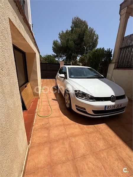 Usado VW Golf VII Advance 125 CV (91 kW) 2016 Blanco Berlina