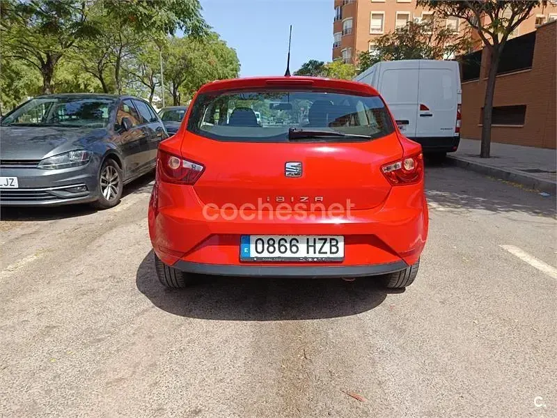 Usado Seat Ibiza SC Reference 70 CV (51 kW) 2014 Rojo Utilitario