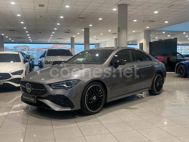 Gris / plata Usado 2025 Mercedes CLA200 Berlina | 37.890 € (Buen precio) - Imagen 1/4