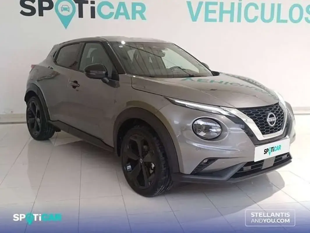 Usado Nissan Juke Tekna 114 CV (83 kW) 2025 Gris SUV