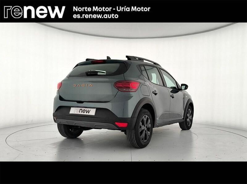 Usado Dacia Sandero Extreme 100 CV (73 kW) 2025 Verde Berlina