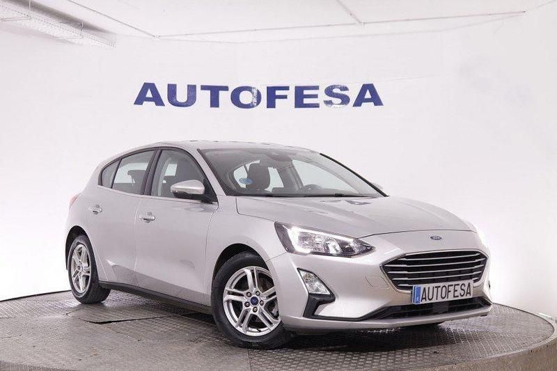 Usado Ford Focus Trend+ 125 CV (91 kW) 2021 Plata