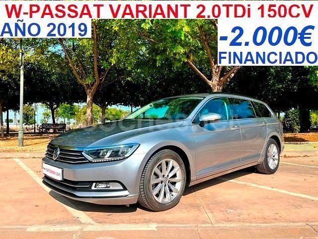 Gris / plata Usado 2019 VW Passat Advance Familiar | 20.299 € (Un poco caro) - Imagen 1/4