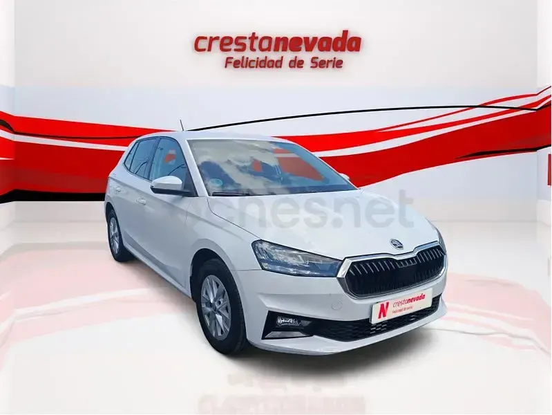 Usado Skoda Fabia Selection 95 CV (69 kW) 2024 Blanco Utilitario
