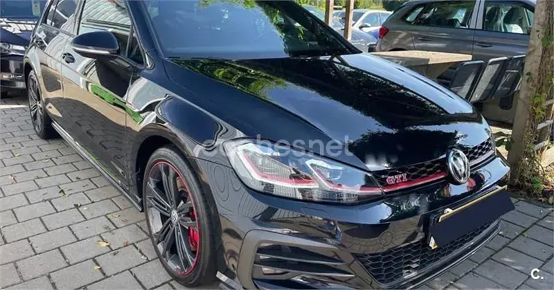 Usado VW Golf VII GTI 245 CV (180 kW) 2019 Negro Berlina