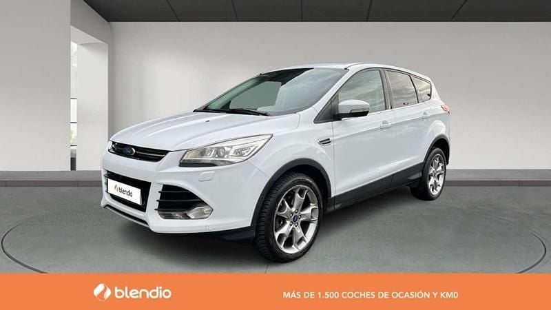 Blanco Usado 2016 Ford Kuga Titanium SUV | 11.990 € (Buen precio) - Imagen 1/4
