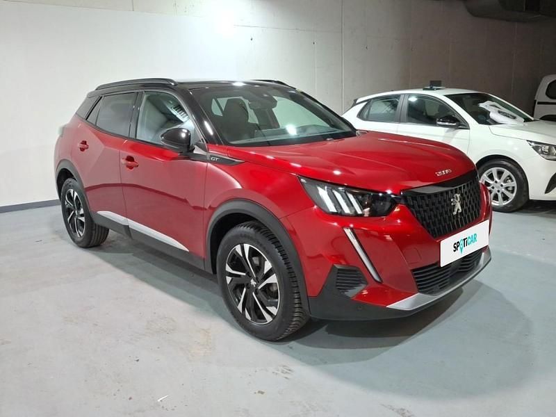 Usado Peugeot 2008 GT 131 CV (96 kW) 2023 Rojo SUV