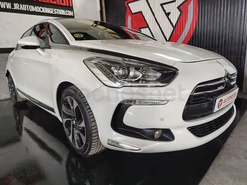 Usado Citroën DS5 Style 163 CV (119 kW) 2014 Blanco Utilitario