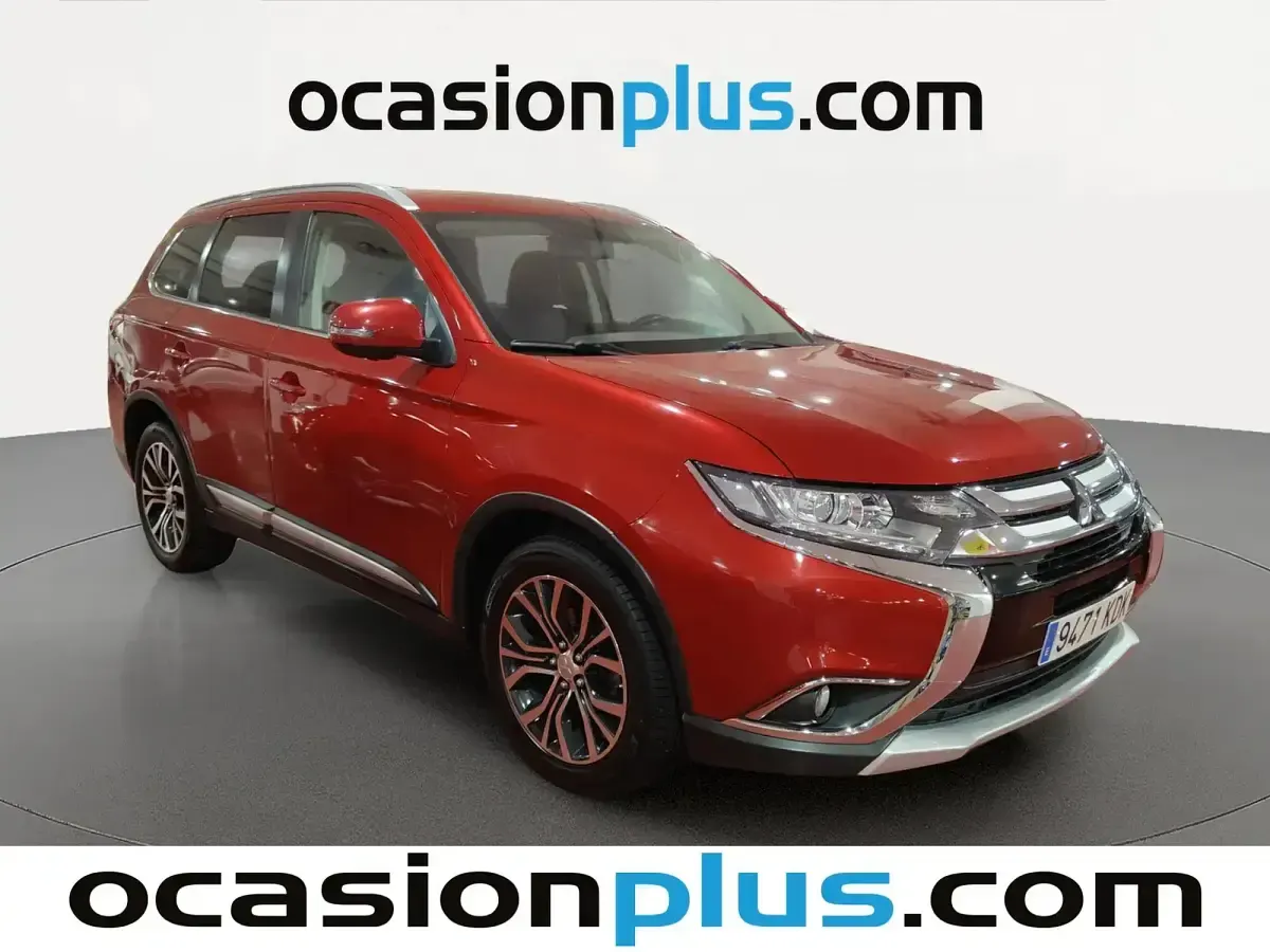 Usado Mitsubishi Outlander Motion 150 CV (110 kW) 2017 Rojo SUV