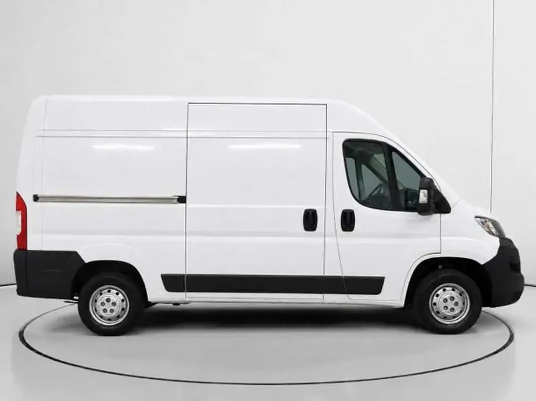 Usado Opel Movano 140 CV (102 kW) 2022 Blanco Van