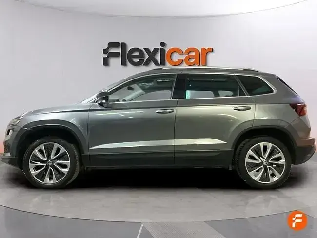 Usado Skoda Karoq 150 CV (110 kW) 2024 Gris SUV
