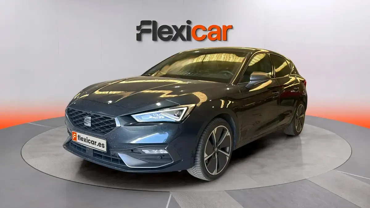 Usado Seat Leon FR 205 CV (150 kW) 2021 Gris Utilitario