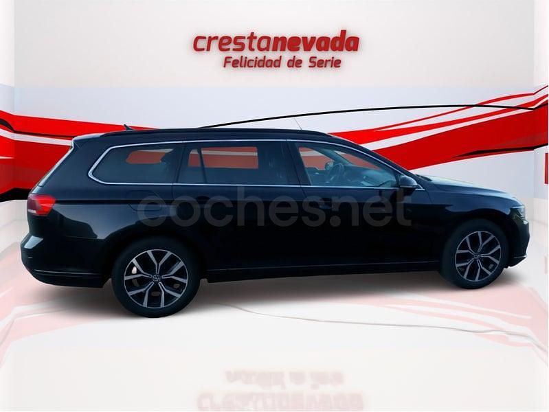 Usado VW Passat Executive 150 CV (110 kW) 2021 Negro Familiar