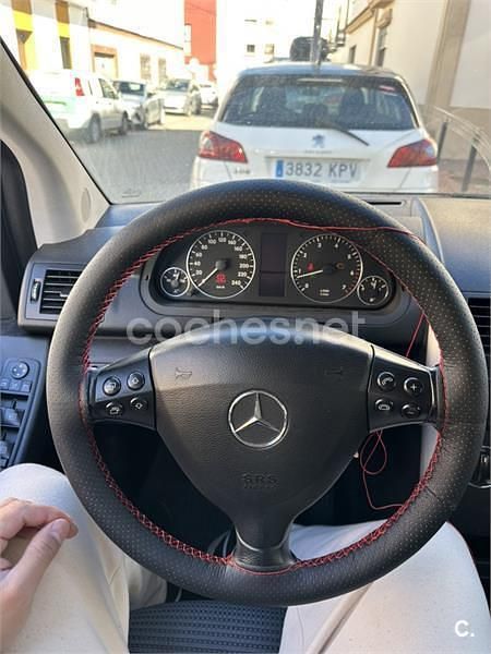 Usado Mercedes A200 Avantgarde 136 CV (100 kW) 2005 Beige Monovolumen