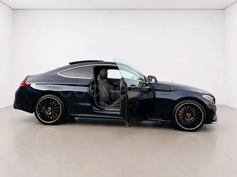 Usado Mercedes C300 245 CV (180 kW) 2017 Azul Coupe