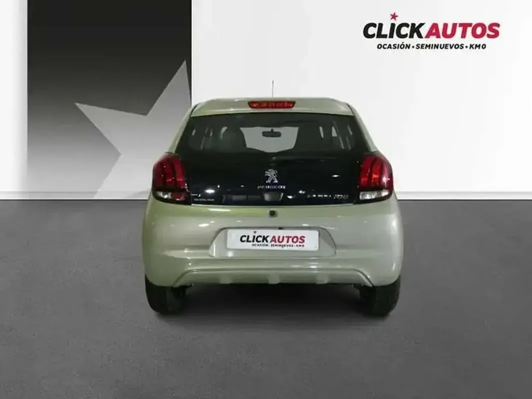 Usado Peugeot 108 Allure 72 CV (52 kW) 2021 Verde Utilitario