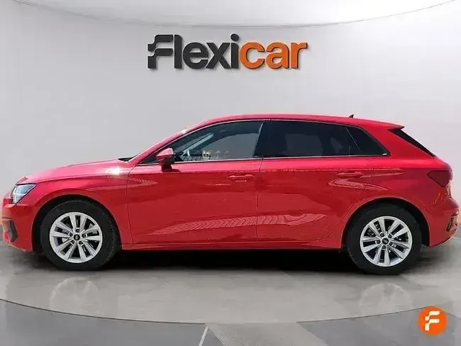 Usado Audi A3 Sportback 110 CV (80 kW) 2023 Rojo Utilitario