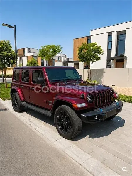 Usado Jeep Wrangler Sahara 381 CV (280 kW) 2021 Granate SUV