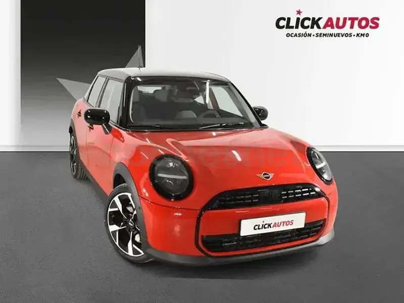 Usado Mini Cooper 114 kW (156 CV) 2025 Rojo Utilitario