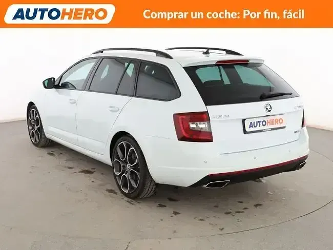 Usado Skoda Octavia RS 230 CV (169 kW) 2018 Blanco Familiar