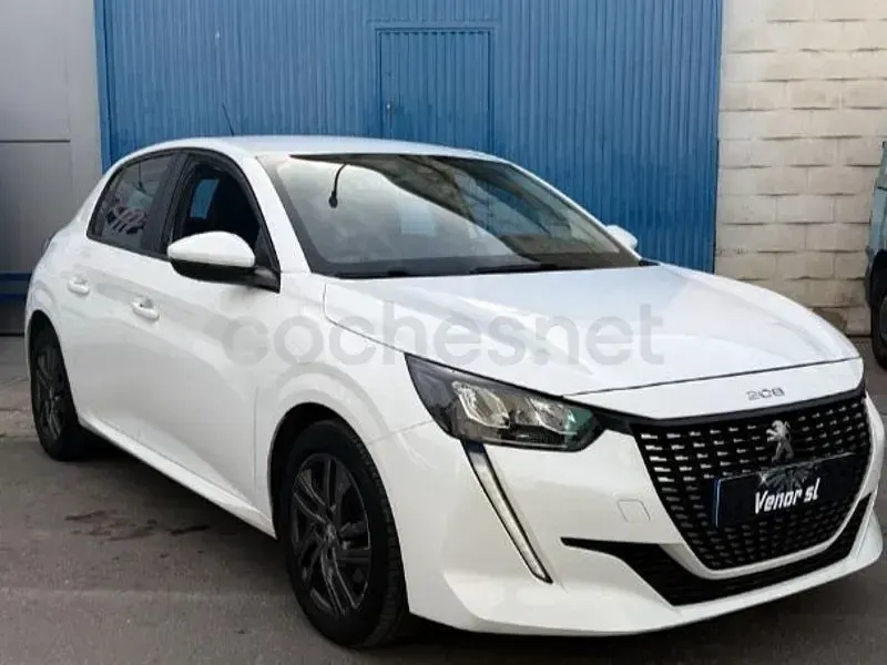 Usado Peugeot 208 Active 100 CV (73 kW) 2021 Blanco Utilitario