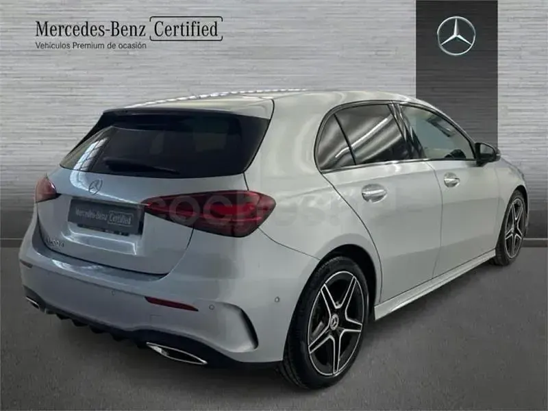 Usado Mercedes A200 150 CV (110 kW) 2025 Plata hightech Berlina